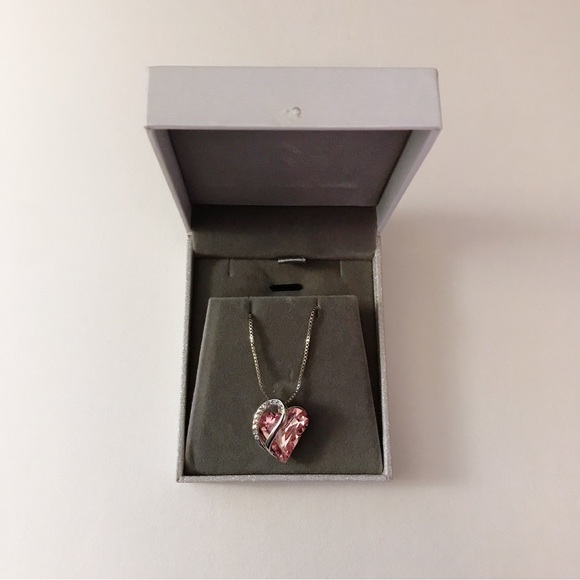 Leafael Infinity Love Heart Pendant Chain Necklace - Picture 2 of 12